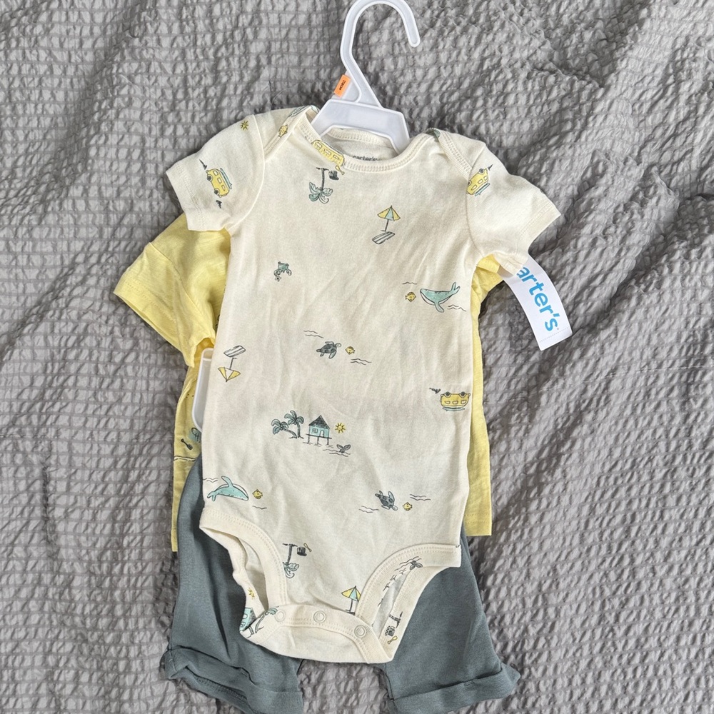 ⚠️Carter's Onesie with Tee + Shorts Set⚠️ - Picture 1 of 1